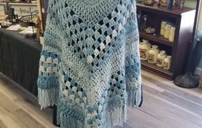 knit pancho